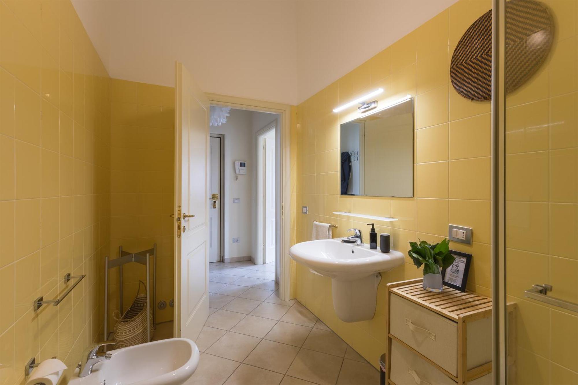 Near The Port-elegante Con Vista Sui Canali Apartment *